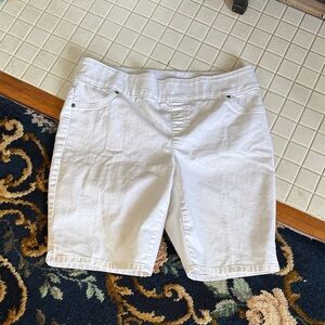 Chico's Classic White Bermuda Jean Shorts- worn a few times